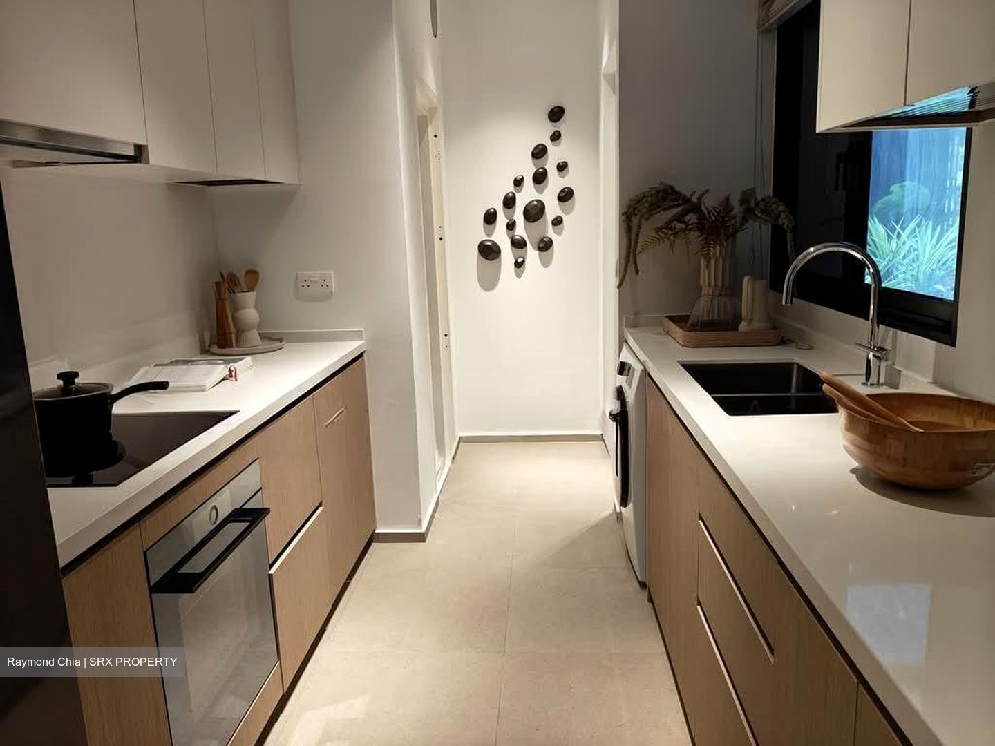 The Hillshore (D5), Condominium #591048041